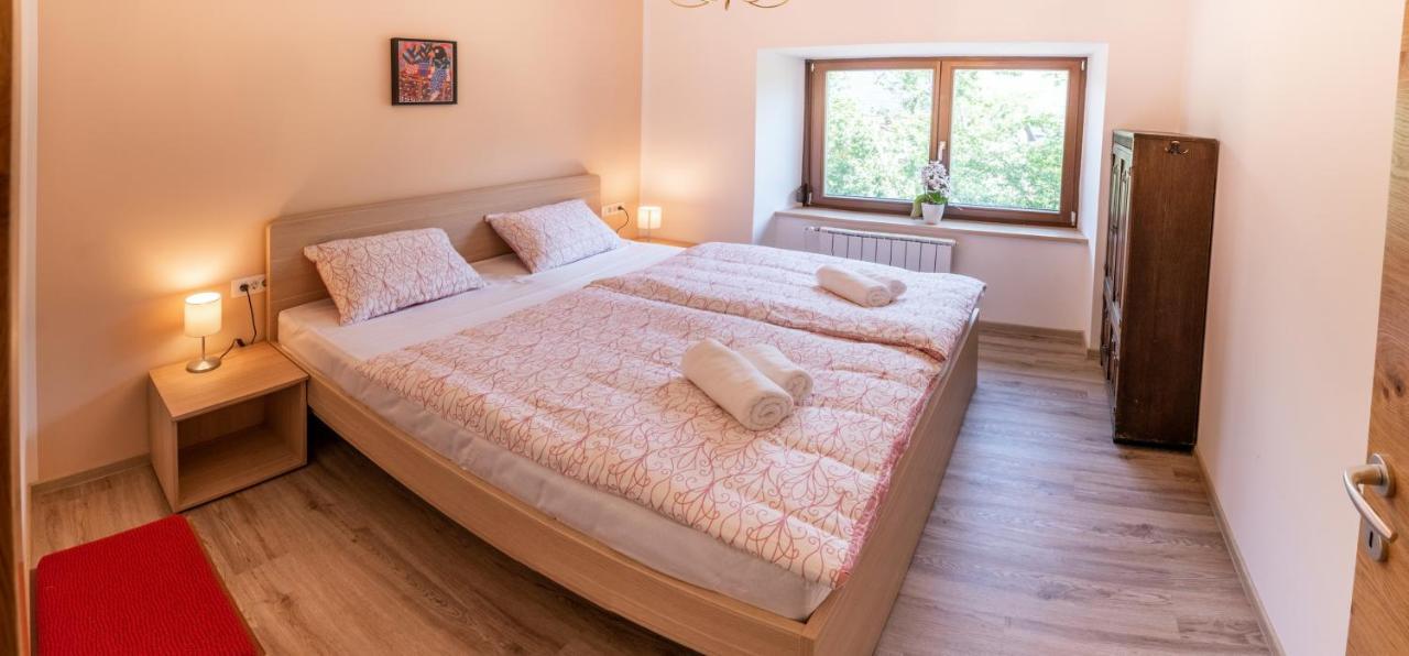 Appartamento House Hiperbola & Outdoor Activities Bovec Esterno foto